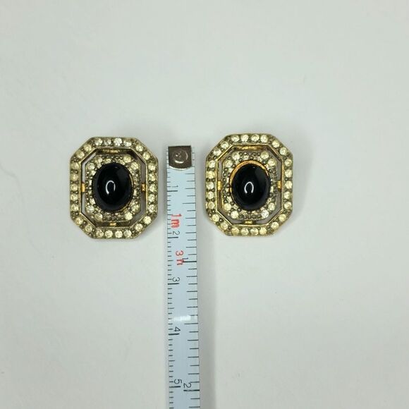 Classic gold onyx cabochon vintage clip on earrings - Picture 5 of 9